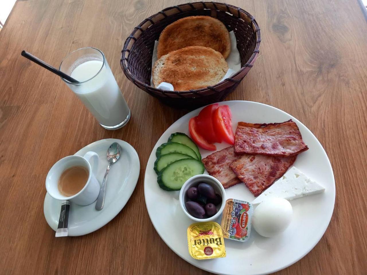 Lecardo Hotel Aheloj Kültér fotó